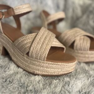 Women's Tan Wedge Sandals
